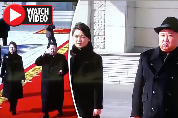 Lần đầu tiên vợ ông Kim Jong-un xuất hiện trong lễ duyệt binh - 1