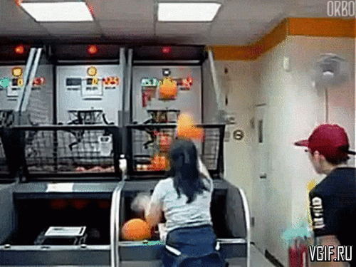 "Cười rớt hàm" với các cô nàng thích nghịch dại - 9