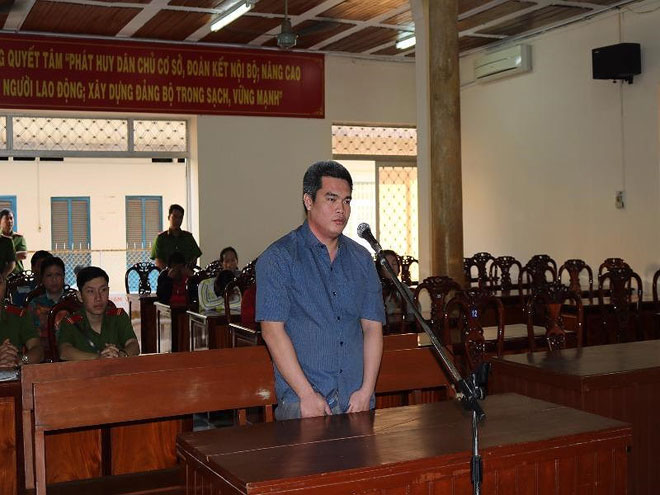 Bóp cổ người tình, lãnh án 17 năm tù - 1