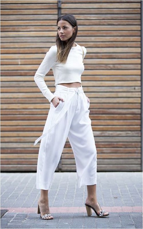 Bầu bí, Miranda Kerr vẫn tỏa sáng tựa nữ thần với giày trong suốt - 11