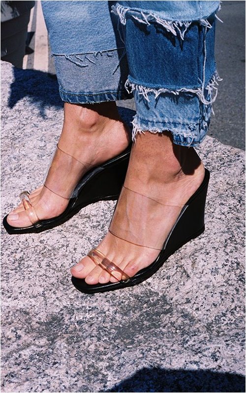Bầu bí, Miranda Kerr vẫn tỏa sáng tựa nữ thần với giày trong suốt - 12