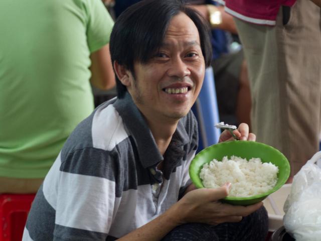 Phim - Hoài Linh "đi đâu cũng phải mang theo thuốc ngủ" vì lý do bất ngờ