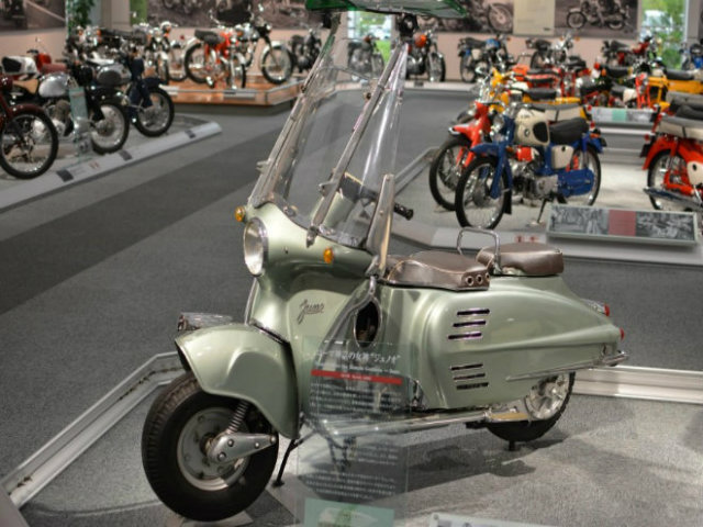 Thế giới xe - Những mẫu xe máy lạ vô cùng của Honda