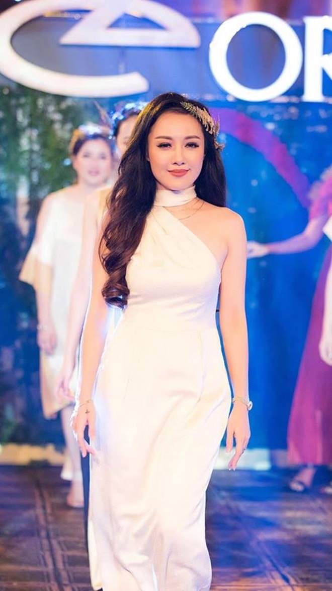 Đây là BTV thời sự ăn vận thanh lịch nhất đài VTV - 5