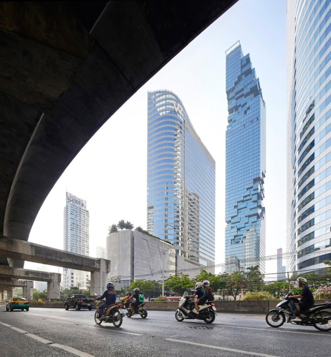 Hay tòa tháp MahaNakhon tại Băng Cốc – Thái Lan