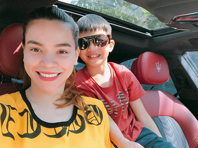 Người mẫu - Hoa hậu - Hồ Ngọc Hà không chạy show, dành thời gian ăn Tết cùng gia đình