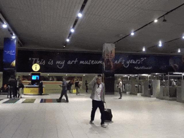 Tranh vui - Đôi lúc "hay không bằng hên" đâu các thím!