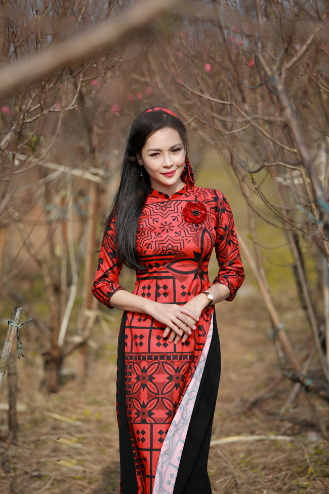 Cô nàng đã có công việc ổn định tại một thẩm mỹ viện Hàn Quốc tại Việt Nam.&nbsp;