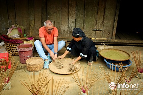 Làng hương lưng chừng núi rộn ràng vào Tết - 11