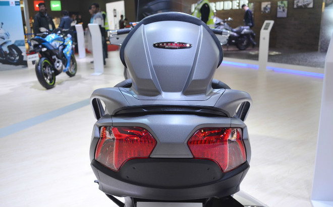 Suzuki Burgman 650: Xe tay ga hạng sang cho nhà giàu - 6