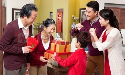 Vợ chồng kiếm 50 triệu/tháng, tiêu Tết chỉ 10 triệu - 1