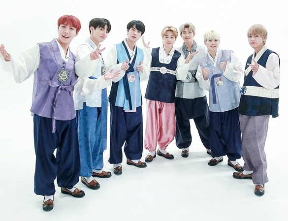 Sao thần tượng Hàn Quốc đồng loạt mặc hanbok đón Tết Mậu Tuất - 8