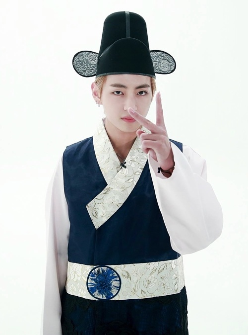 Sao thần tượng Hàn Quốc đồng loạt mặc hanbok đón Tết Mậu Tuất - 11