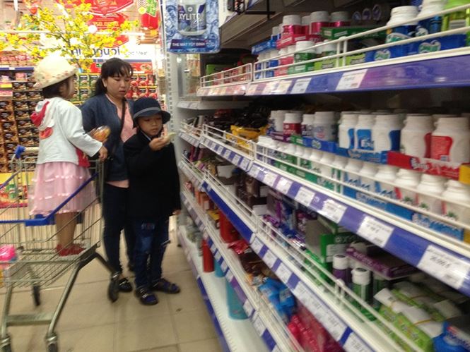 Giật mình rau xanh bán ở chợ lẻ Sài Gòn - 10