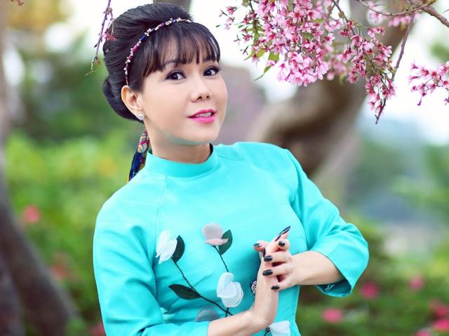 Phim - Việt Hương kể chuyện đón Tết ở "Sài Gòn thu nhỏ" trên đất Mỹ