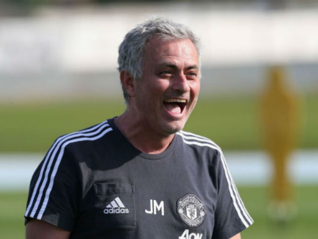 Chuyển nhượng MU: Mourinho thanh lý ”hàng tồn” kiếm 87 triệu bảng