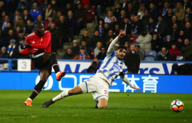 Huddersfield Town - MU: Uy lực kinh hồn, cú đúp mãn nhãn - 1