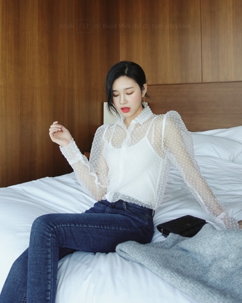 Tết ấm áp diện ngay kiểu áo siêu nữ tính này - 11