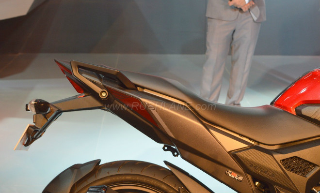 2018 Honda X-Blade 160 khiến Suzuki Gixxer lo ngại - 11