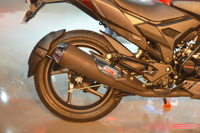 2018 Honda X-Blade 160 khiến Suzuki Gixxer lo ngại - 10