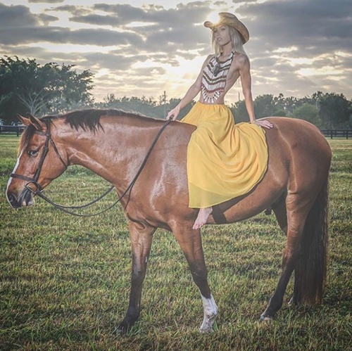 Đánh bại 10 ngàn mỹ nhân, người đẹp tóc vàng được tạp chí đàn ông “sủng ái” - 12