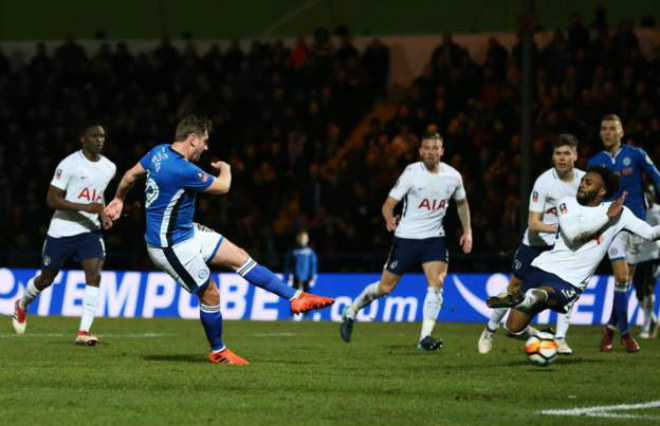 Rochdale - Tottenham: Rượt đuổi nghẹt thở, ôm hận phút 90+3 - 1