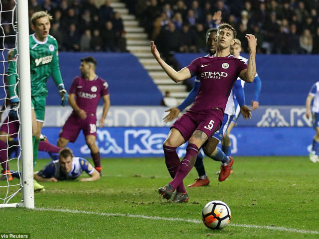 Wigan - Man City: Bước ngoặt thẻ đỏ, cú sốc lịch sử