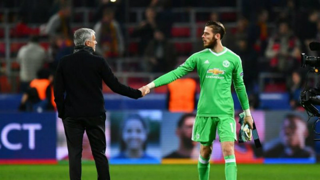 Chuyển nhượng MU: Mourinho &#34;mở cửa&#34; để De Gea sang Real - 1