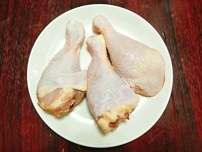 Đùi gà nướng chảo mềm ngọt thơm lừng nhìn là mê - 3