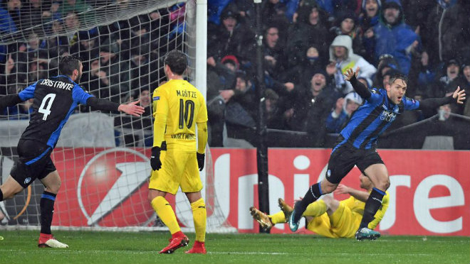 Atalanta - Dortmund: Giằng co nghẹt thở, "vỡ mộng" phút 83 - 1