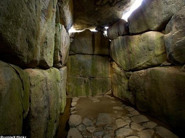 Thế giới - Tìm thấy hầm mộ 1.500 năm tuổi của tướng Nhật Bản