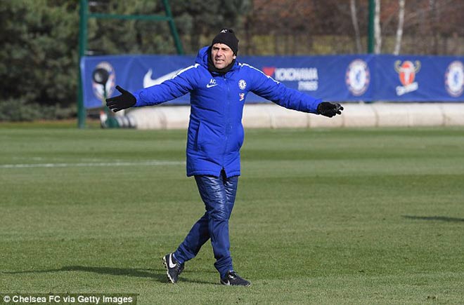 Đấu MU: Chelsea luyện “kéo xe”, Conte lộ bài với Mourinho - 10