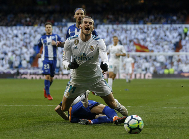 Real đại thắng: Ronaldo, Bale bị chặt chém rợn người vẫn bùng nổ - 4