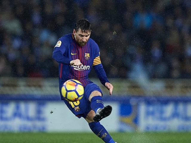 Messi sút phạt phong cách Ronaldinho: Học nốt tuyệt kỹ cuối cùng