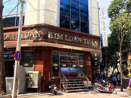 Hà Nội xếp hàng từ nửa đêm, Phố Vàng TP.HCM thưa khách ngày vía Thần Tài - 2