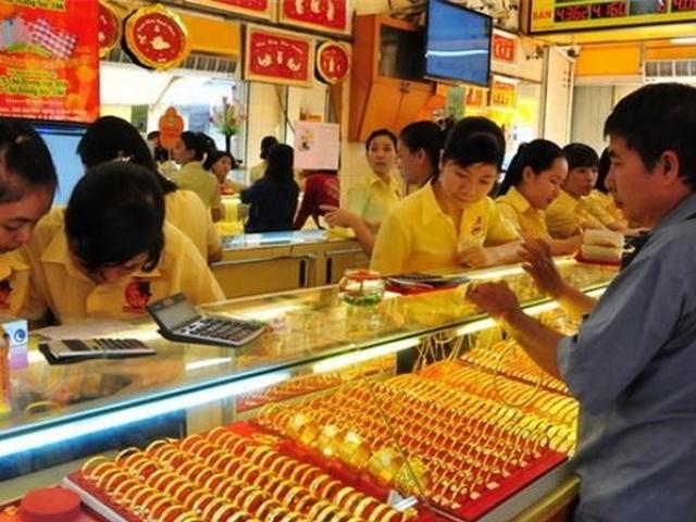 Tài chính - Bất động sản - Giá vàng hôm nay 26/2: Hết vía Thần Tài, giá vàng bắt đầu giảm