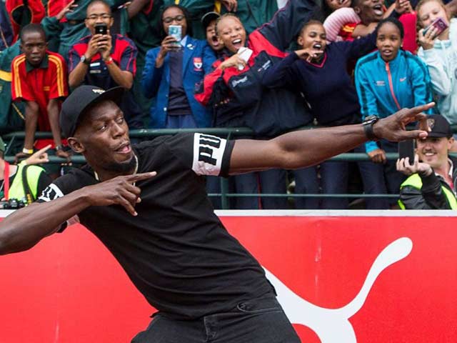 Usain Bolt ký hợp đồng đá bóng: Đến Ngoại hạng Anh đấu MU?