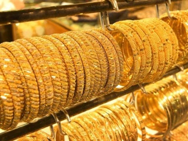 Tài chính - Bất động sản - Giá vàng hôm nay 27/2: Tiếp tục giảm sâu