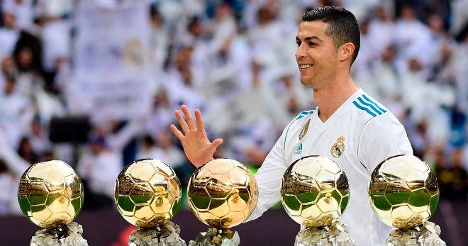 Ronaldo: Vừa hồi sinh đã mơ 8 Bóng vàng, tự nhận đẹp tựa Hoàng tử - 1
