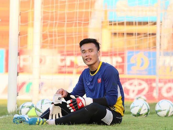 Thủ môn Tiến Dũng U23 hay nhất Đông Nam Á: Sức mạnh triệu fan Việt - 1