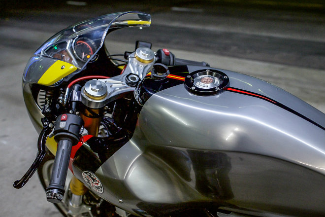 BMW R nineT bọc sợi thủy tinh, nhìn là mê ngay - 9