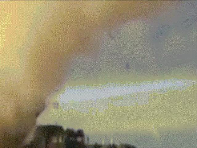 Thế giới - TQ tung video phóng loạt tên lửa tầm bắn bao phủ căn cứ Mỹ