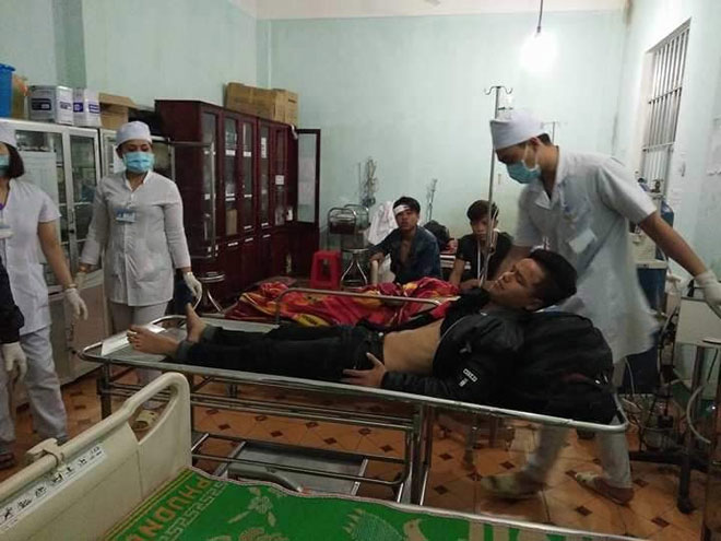 Xe khách rơi xuống vực sâu trên đèo Lò Xo, tài xế tử vong - 1