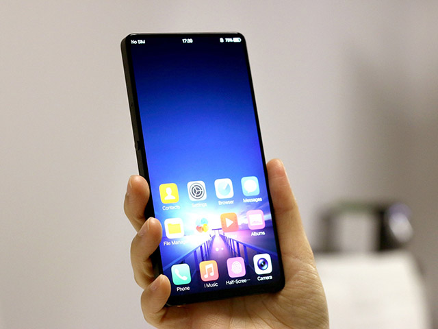 Thời trang Hi-tech - Vivo khéo "khoe" điện thoại đẹp hơn iPhone X, camera selfie ẩn mình