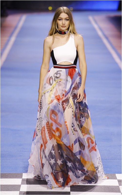 Eo kiến càng của hotgirl Hollywood "hâm nóng" sàn diễn - 15