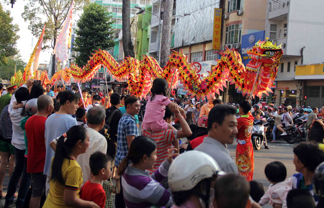 Tiên nữ đi cà kheo, thầy trò Đường Tăng "xuất hiện" ở Chợ Lớn - 7