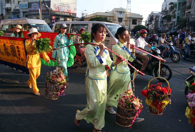 Tiên nữ đi cà kheo, thầy trò Đường Tăng "xuất hiện" ở Chợ Lớn - 10