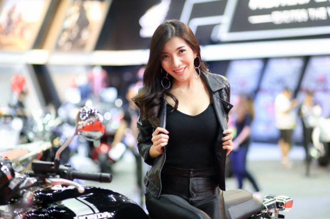 Vẻ tươi tắn rất cuốn hút.