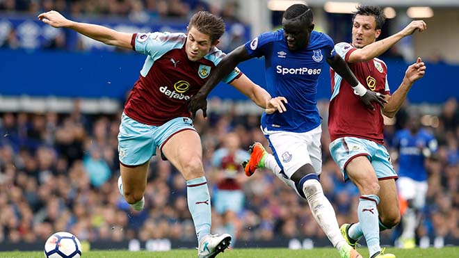 Burnley - Everton: Rooney “nổi điên”, mơ hất cẳng Arsenal - 1