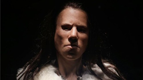 Thiếu nữ… 9.000 tuổi - 1